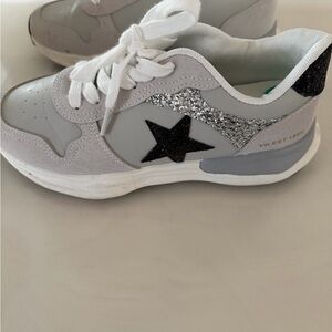Vintage Havana Gray and Black Star Sneakers